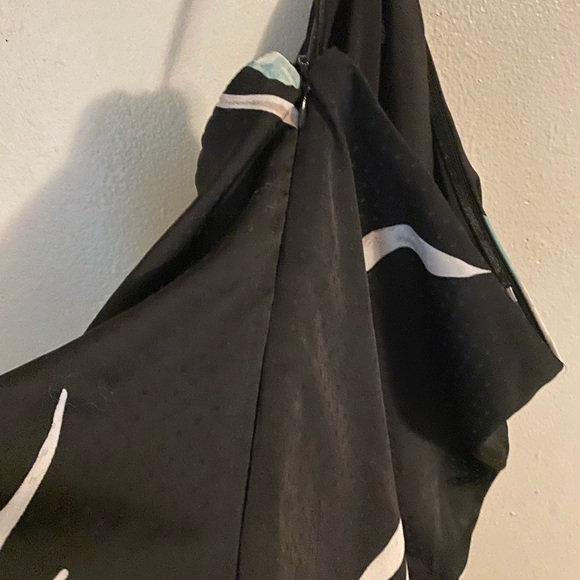 Dress - Picture 4 of 8